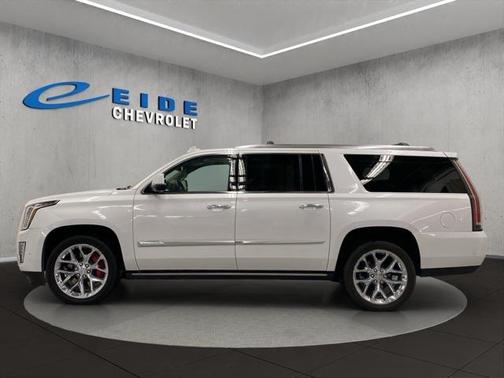 2018 Cadillac Escalade ESV Premium Luxury