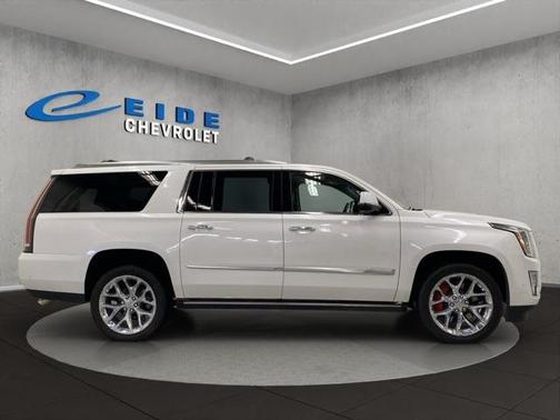 2018 Cadillac Escalade ESV Premium Luxury