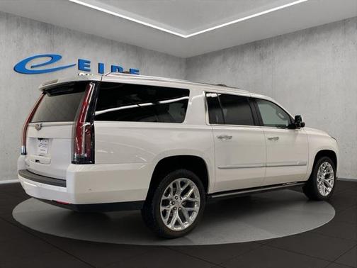 2018 Cadillac Escalade ESV Premium Luxury