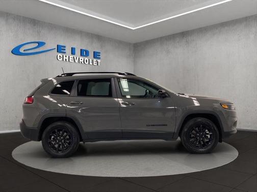 2023 Jeep Cherokee Altitude