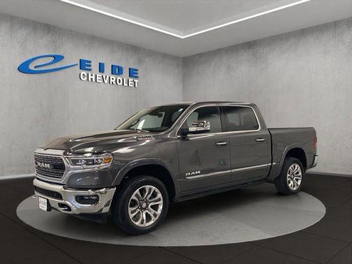 Granite Crystal Metallic Clearcoat 2022 RAM 1500 Limited