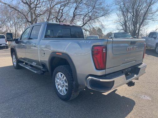 Sterling Metallic 2024 GMC Sierra 2500 SLT