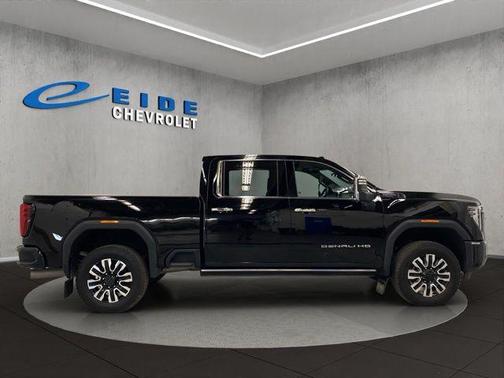 Onyx Black 2025 GMC Sierra 2500 Denali Ultimate
