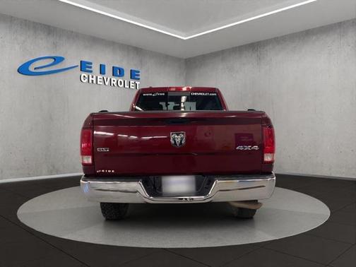 2019 RAM 1500 SLT