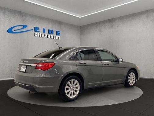 2012 Chrysler 200 Touring