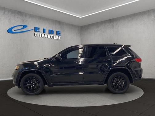 2021 Jeep Grand Cherokee Laredo