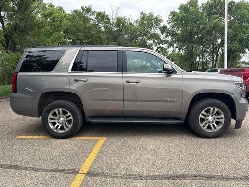 Pepperdust Metallic 2019 Chevrolet Tahoe LT