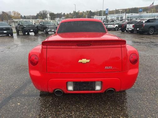 2005 Chevrolet SSR Base