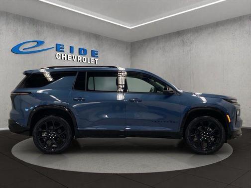 Lakeshore Blue 2026 Chevrolet Traverse RS