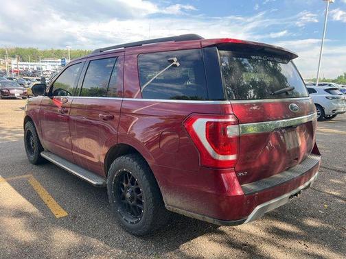 Ruby Red Metallic Tinted Clearcoat 2018 Ford Expedition XLT
