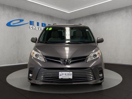 2018 Toyota Sienna XLE