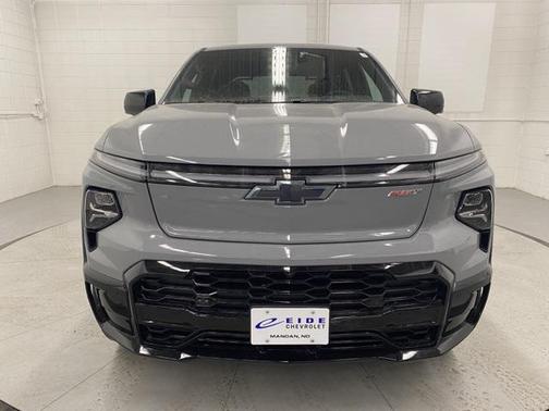2025 Chevrolet Silverado EV RST