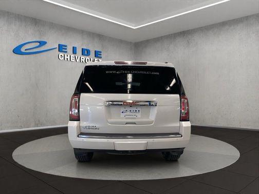 White Frost Tricoat 2020 GMC Yukon Denali