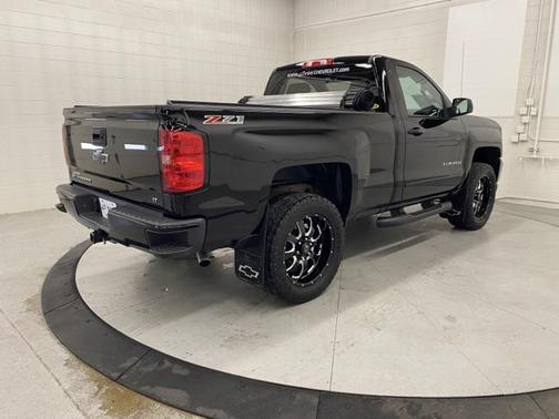 2017 Chevrolet Silverado 1500 2LT