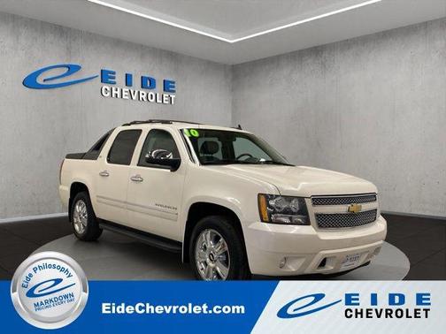 White 2010 Chevrolet Avalanche 1500 LTZ