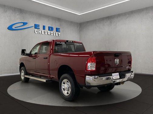 2023 RAM 2500 Tradesman Crew Cab 4x4 6'4' Box