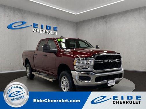 2023 RAM 2500 Tradesman Crew Cab 4x4 6'4' Box