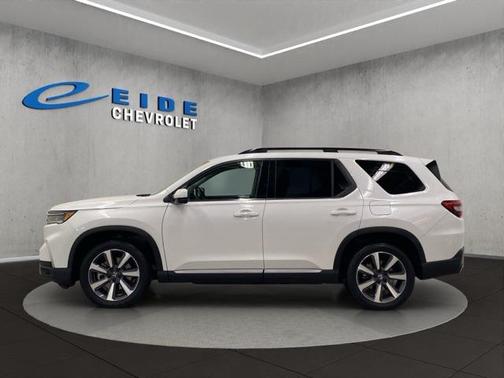 2024 Honda Pilot Touring 8-Passenger