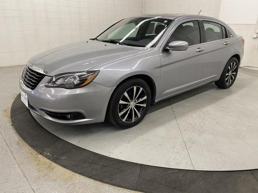 2014 Chrysler 200 Touring