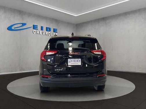 Ebony Twilight Metallic 2022 GMC Terrain SLT