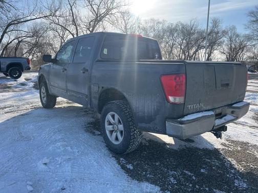 2012 Nissan Titan SV