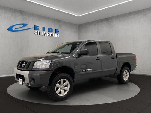 2012 Nissan Titan SV