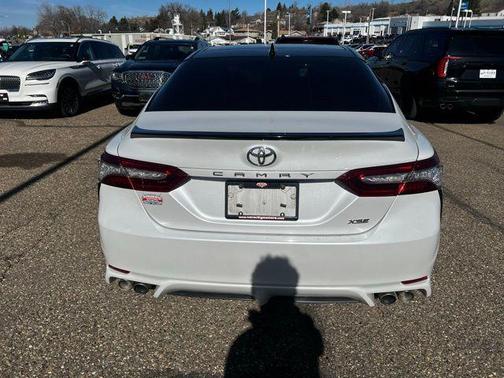 Wind Chill Pearl 2019 Toyota Camry XSE