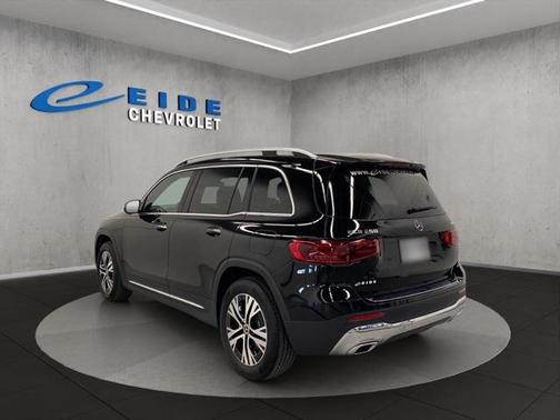 2025 Mercedes-Benz GLB 250 4MATIC