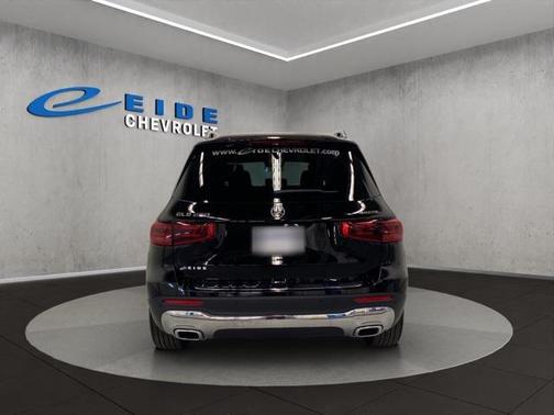 2025 Mercedes-Benz GLB 250 4MATIC