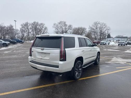 2015 Cadillac Escalade Luxury