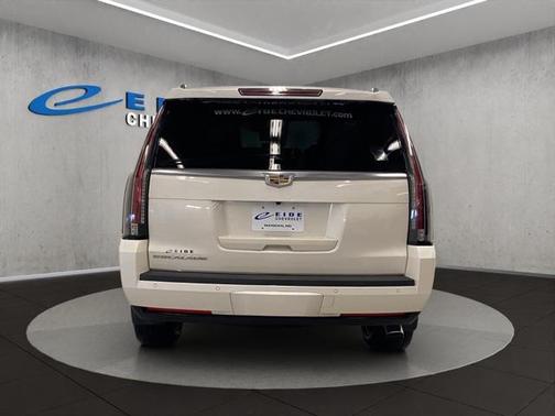 2015 Cadillac Escalade Luxury