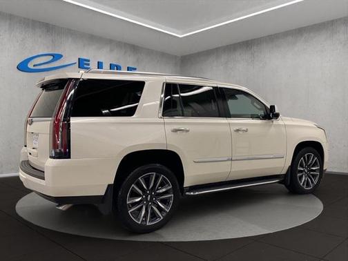 2015 Cadillac Escalade Luxury