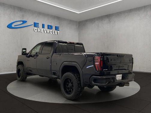 Titanium 2024 GMC Sierra 2500 AT4