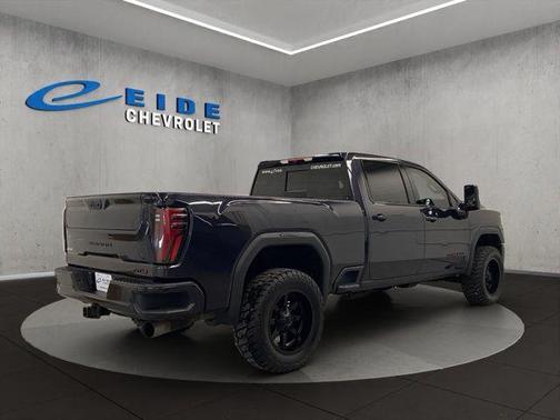 Titanium 2024 GMC Sierra 2500 AT4