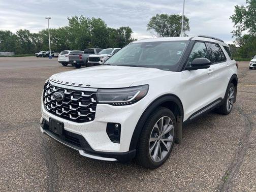 Star White Metallic Tri-Coat 2025 Ford Explorer Platinum