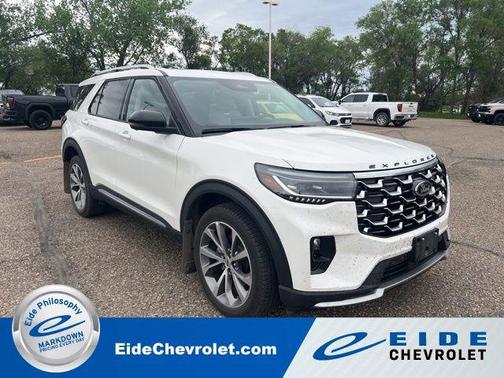 Star White Metallic Tri-Coat 2025 Ford Explorer Platinum