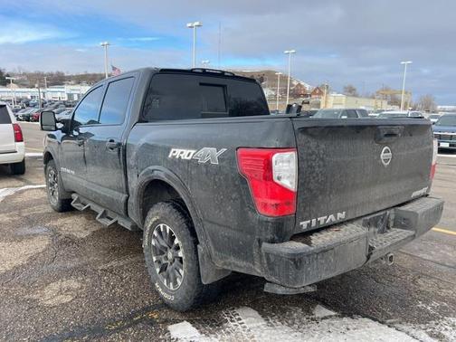 2019 Nissan Titan PRO-4X