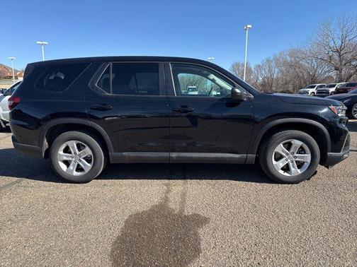 Crystal Black Pearl 2023 Honda Pilot AWD LX