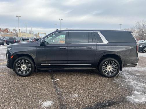 2022 Cadillac Escalade ESV Premium Luxury