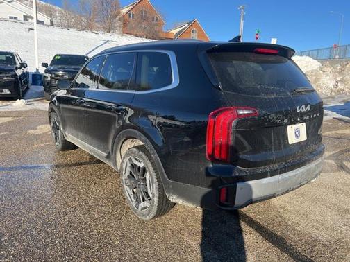 2023 Kia Telluride S