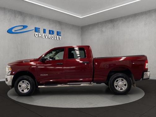 2020 RAM 2500 Tradesman Crew Cab 4X4 6'4' Box