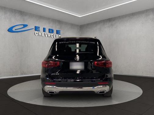 2025 Mercedes-Benz GLB 250 4MATIC