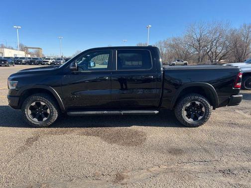 Diamond Black Crystal Pearlcoat 2023 RAM 1500 Rebel