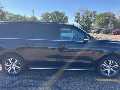 2022 Ford Expedition Max XLT