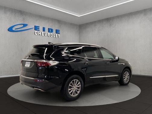 2023 Buick Enclave Essence AWD