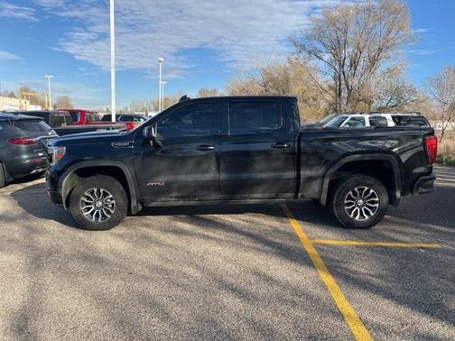 2022 GMC Sierra 1500 AT4