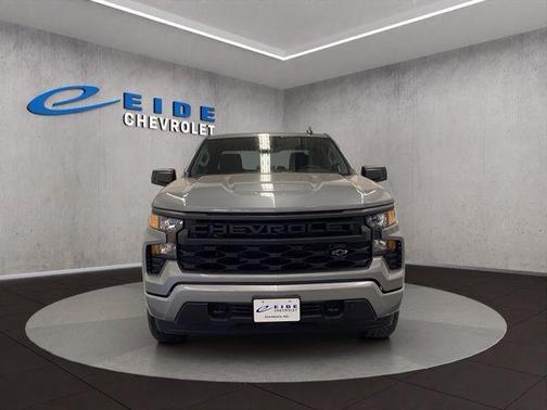 Sterling Gray Metallic 2026 Chevrolet Silverado 1500 Custom