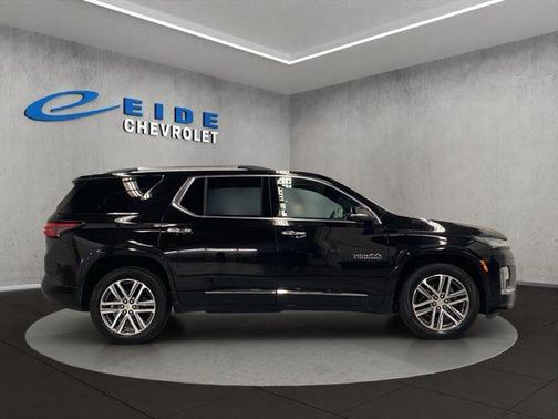 Mosaic Black Metallic 2024 Chevrolet Traverse High Country