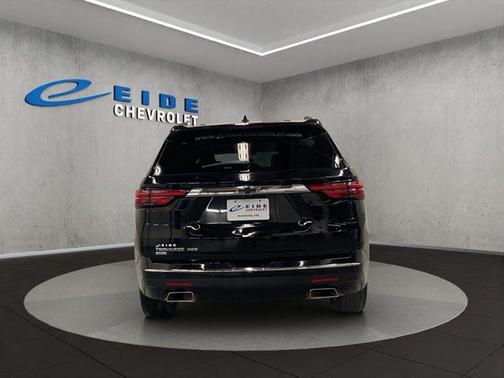 Mosaic Black Metallic 2024 Chevrolet Traverse High Country