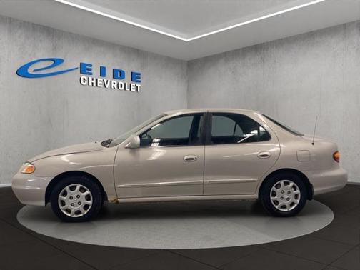 2000 Hyundai ELANTRA GLS